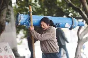 气哭专业画家，画画10年还不如保安大叔，流浪大爷，食堂大姐？