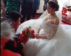 搞笑gif给你们表演个滑翔式刹车,搞笑灌篮动态图