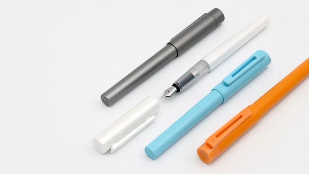 999皮炎平出口红,999皮炎平口红包装