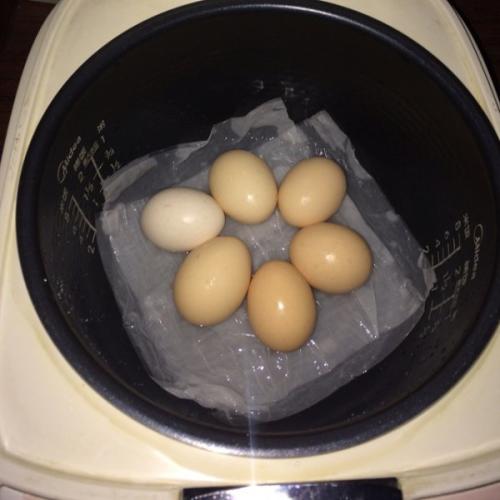 有胆囊炎的病人能吃蛋黄吗,胆囊炎和高血脂能吃瘦肉吗