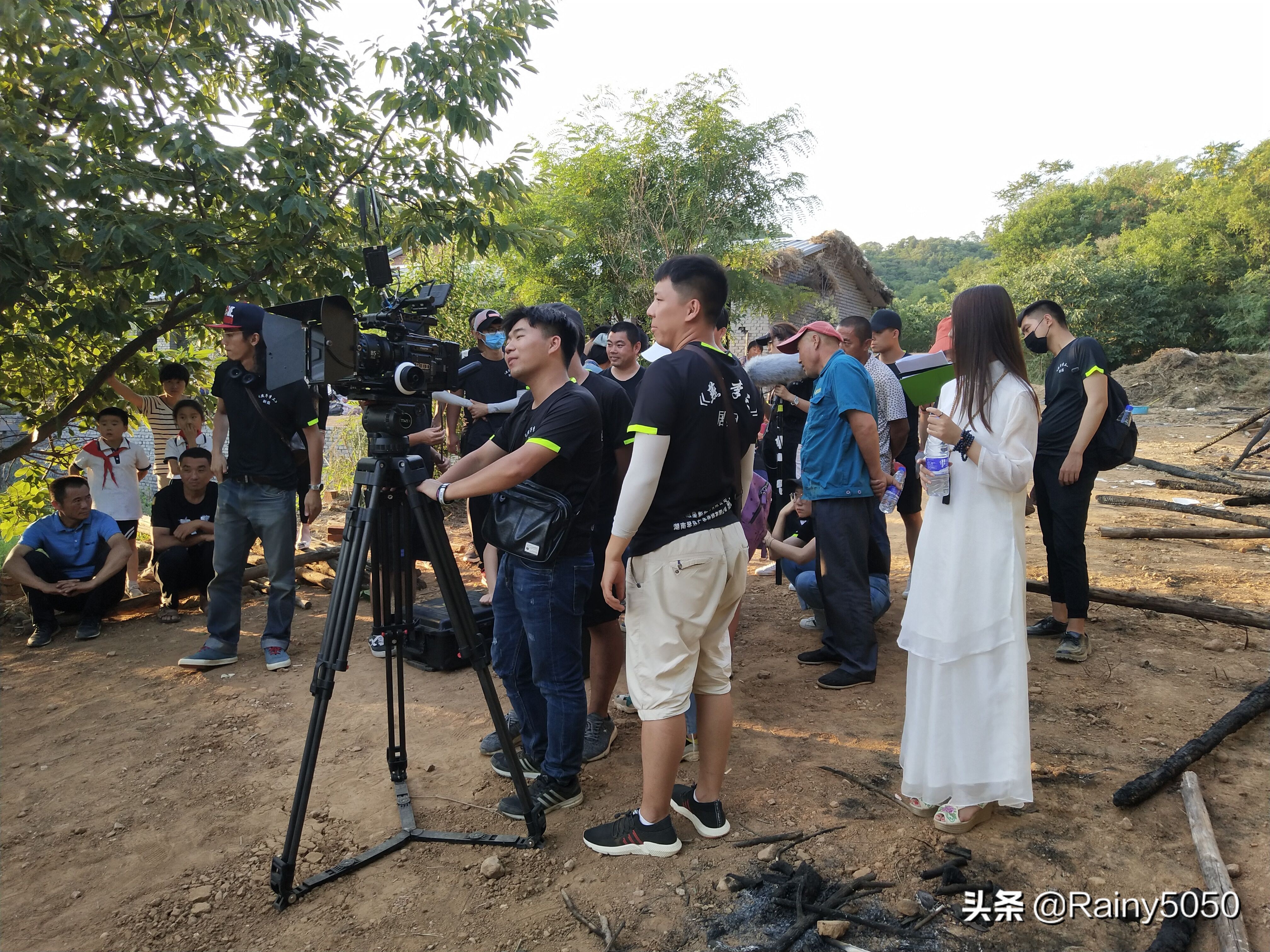 在剧组干木工工作是一种什么体验,在剧组里面工作辛苦吗