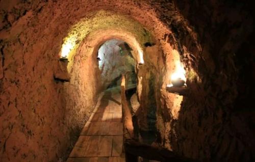 吐鲁番西域游记完整视频,西域吐鲁番