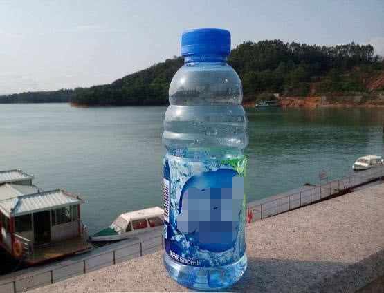 高速堵车小便怎么解决,高速堵车突然内急怎么办