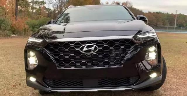 2020款现代胜达实拍,2018款现代胜达七座2.0t