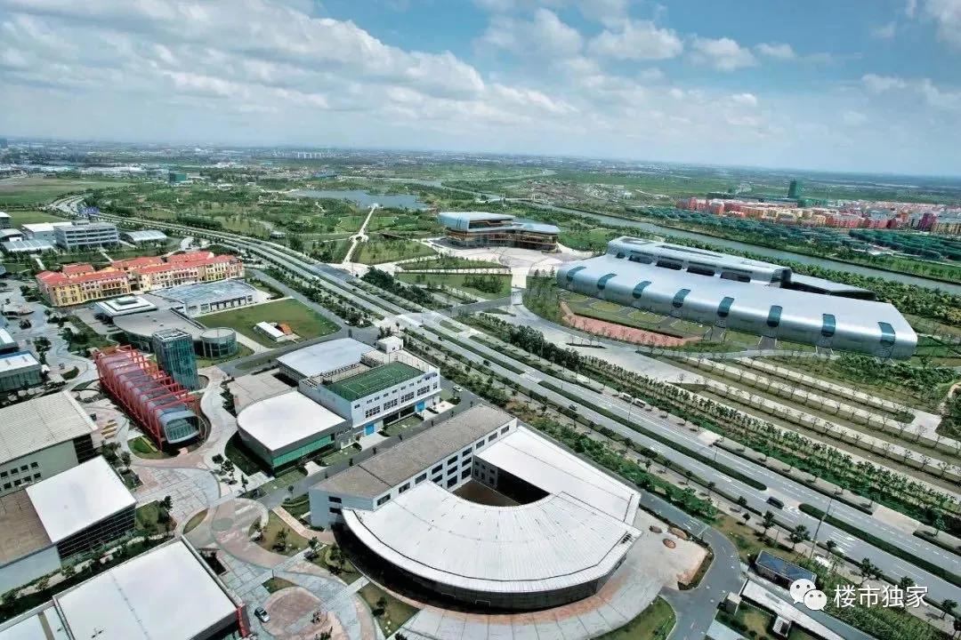 虹桥万科一线湖景房,万科145平叠墅