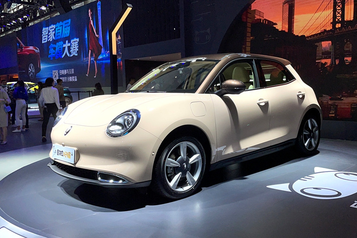 比亚迪海豚70kw和130kw哪个更实用,比亚迪纯电新车海豚