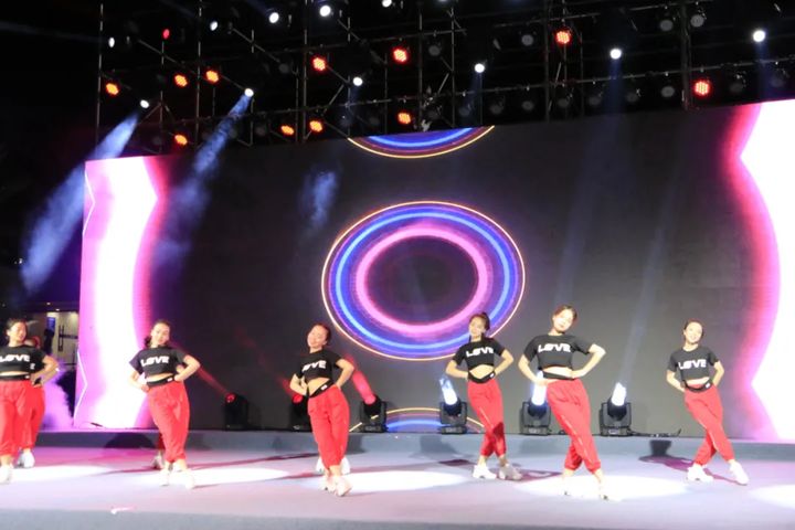 板辽梦幻沙滩,板辽湖金沙滩嗨翻夏夜