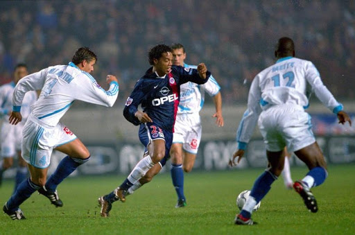 足球超燃瞬间罗纳尔迪尼奥,罗纳尔迪尼奥最完美的足球