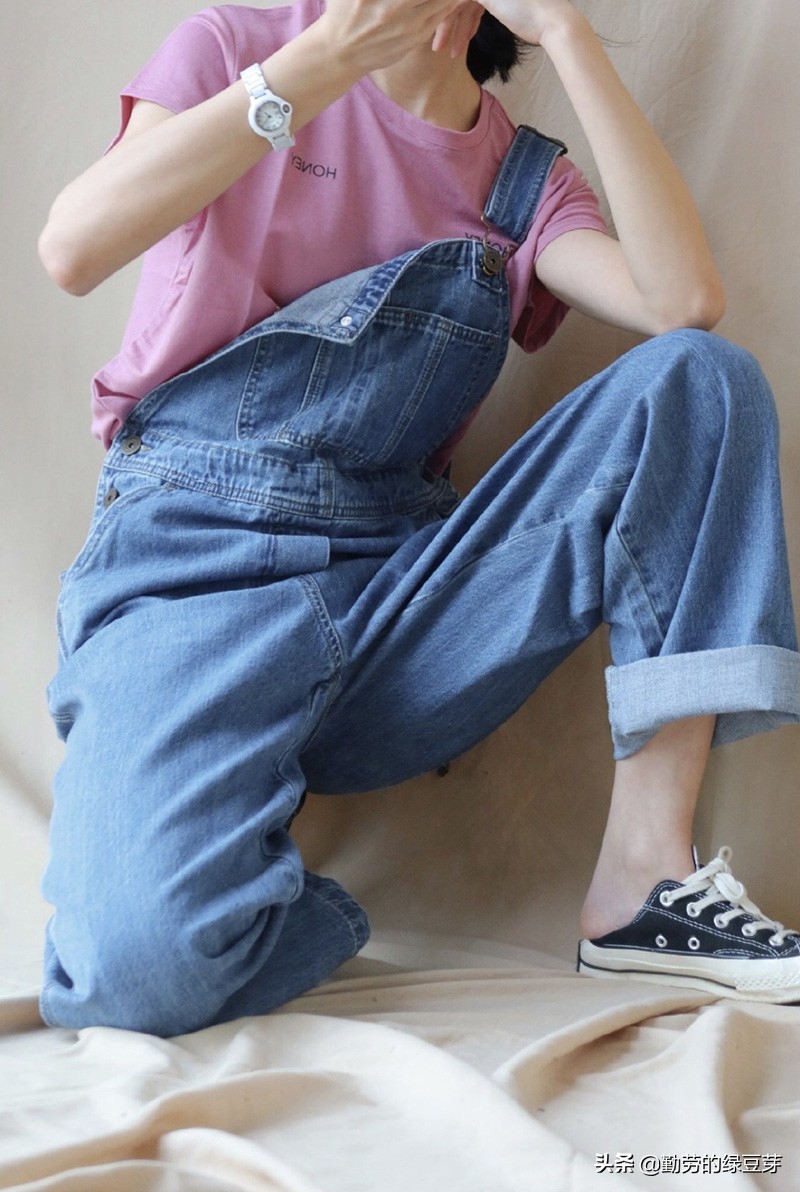 春夏秋冬服装搭配合集,春夏服装搭配总结