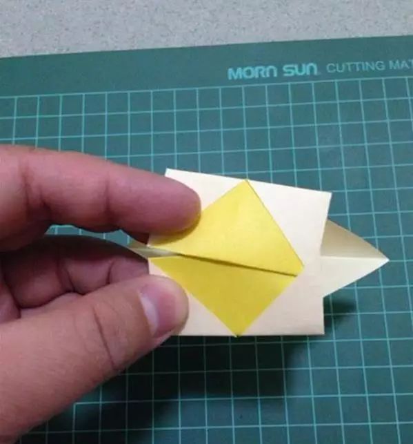 快过年啦！一起做些小灯笼迎接新年吧~