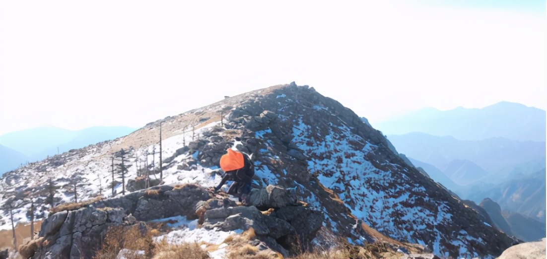 光鹿跑兵冰徒步,秦岭光鹿跑冰穿越攻略