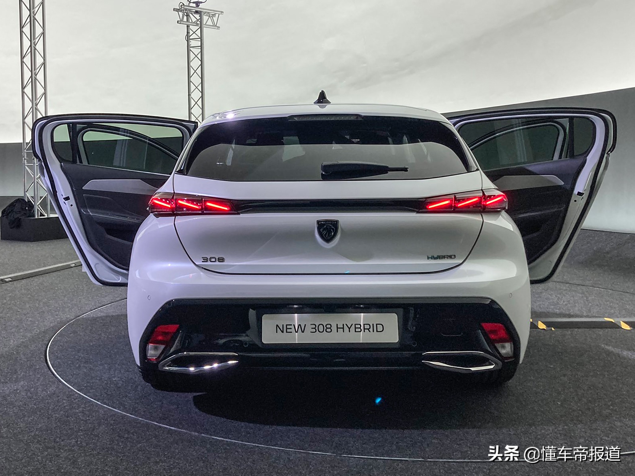 新款思域有问题吗,标致308最新款对比高尔夫的尺寸