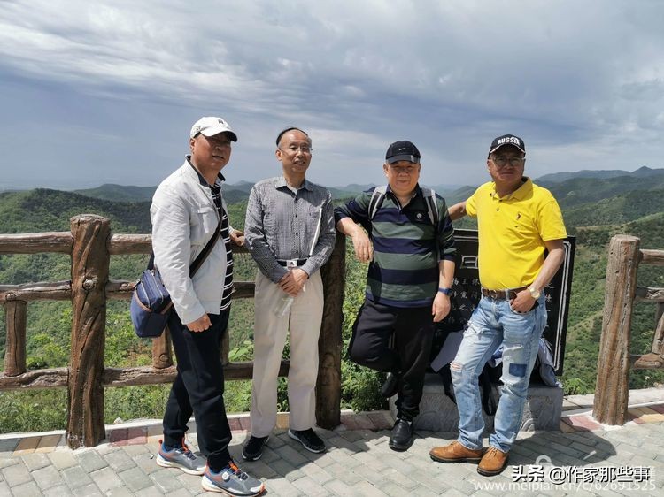 赴一场槐花的邀约——宝鸡作家赴扶风野河山采风