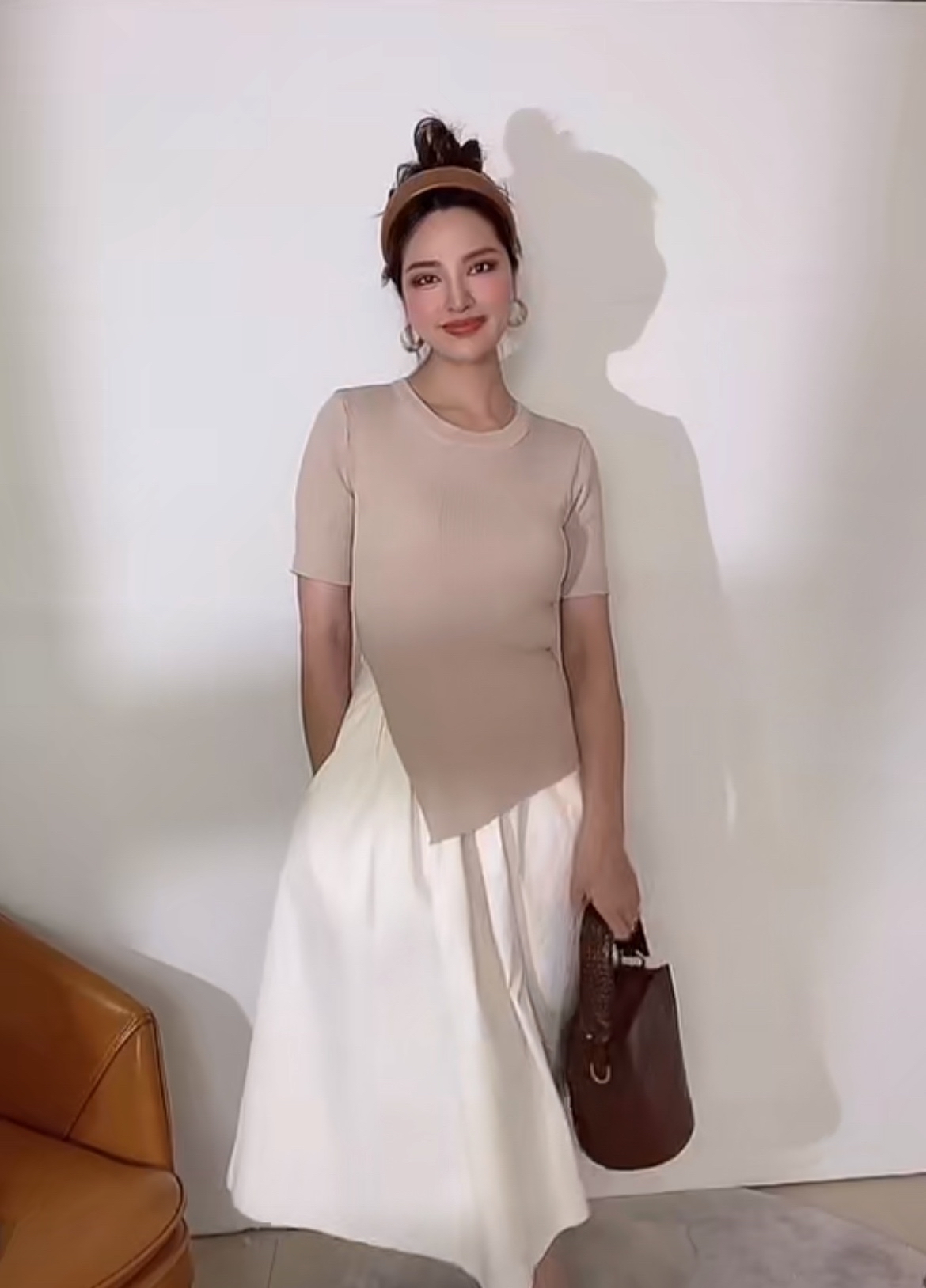 别再穿黑色宽松T恤，“巨显胖”，教你显瘦小技巧，显瘦10斤不止