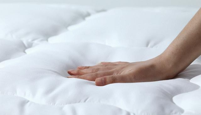 冬季盖蚕丝被保暖还是棉被保暖,羽绒被蚕丝被棉被哪种最暖