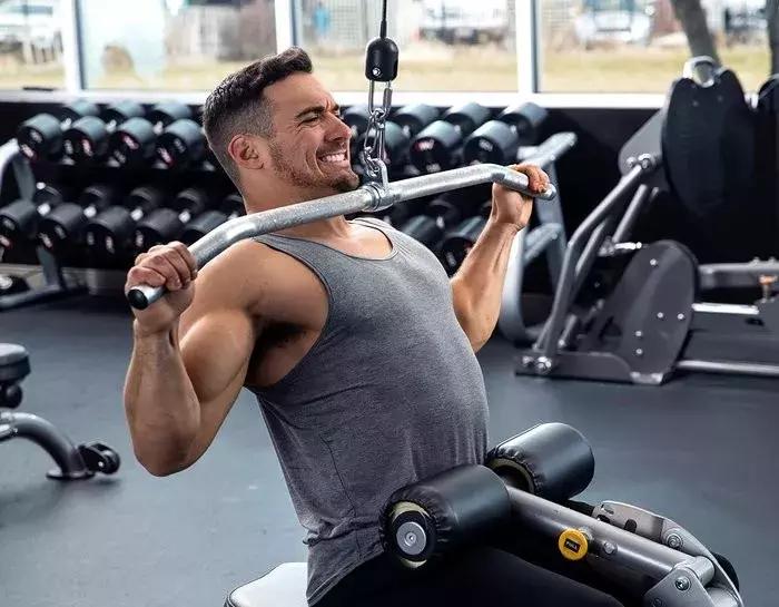 运动饮料健身时如何饮用,健身有没有必要喝运动饮料