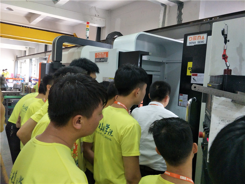 cnc数控加工培训案例,CNC数控编程培训课程