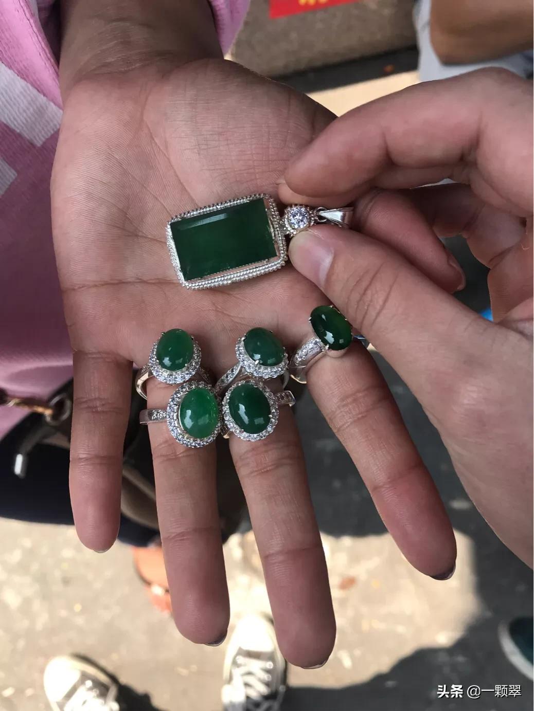 缅甸3500万翡翠戒面,缅甸边境戒面捡漏