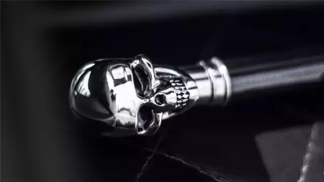 福克斯三厢外国改装st案例,福克斯改装内饰carplay