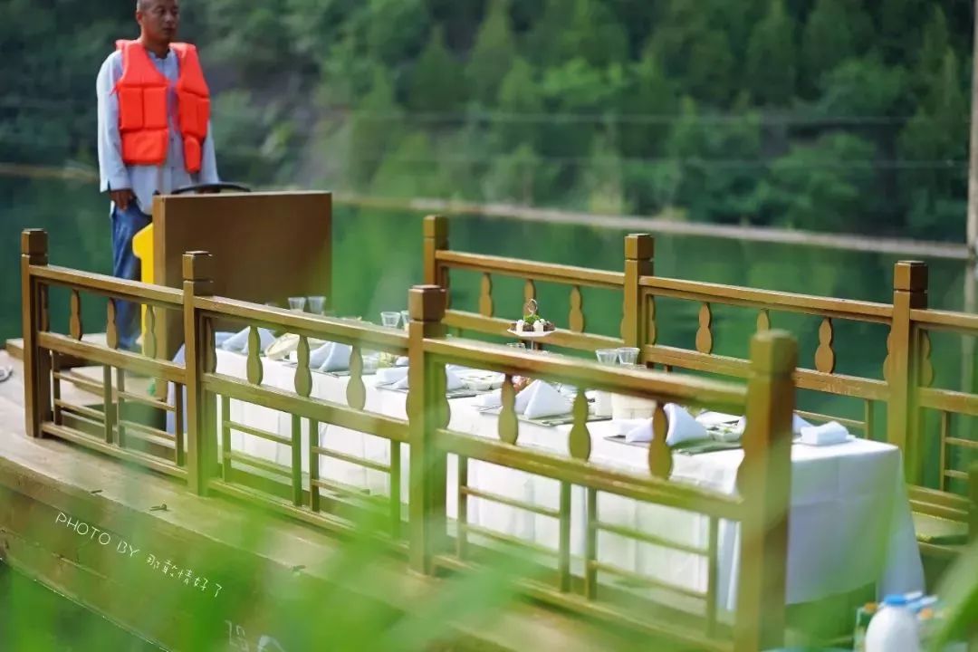 把古北水镇当景点就大错而特错了，你成功地浪费了所有时间和金钱