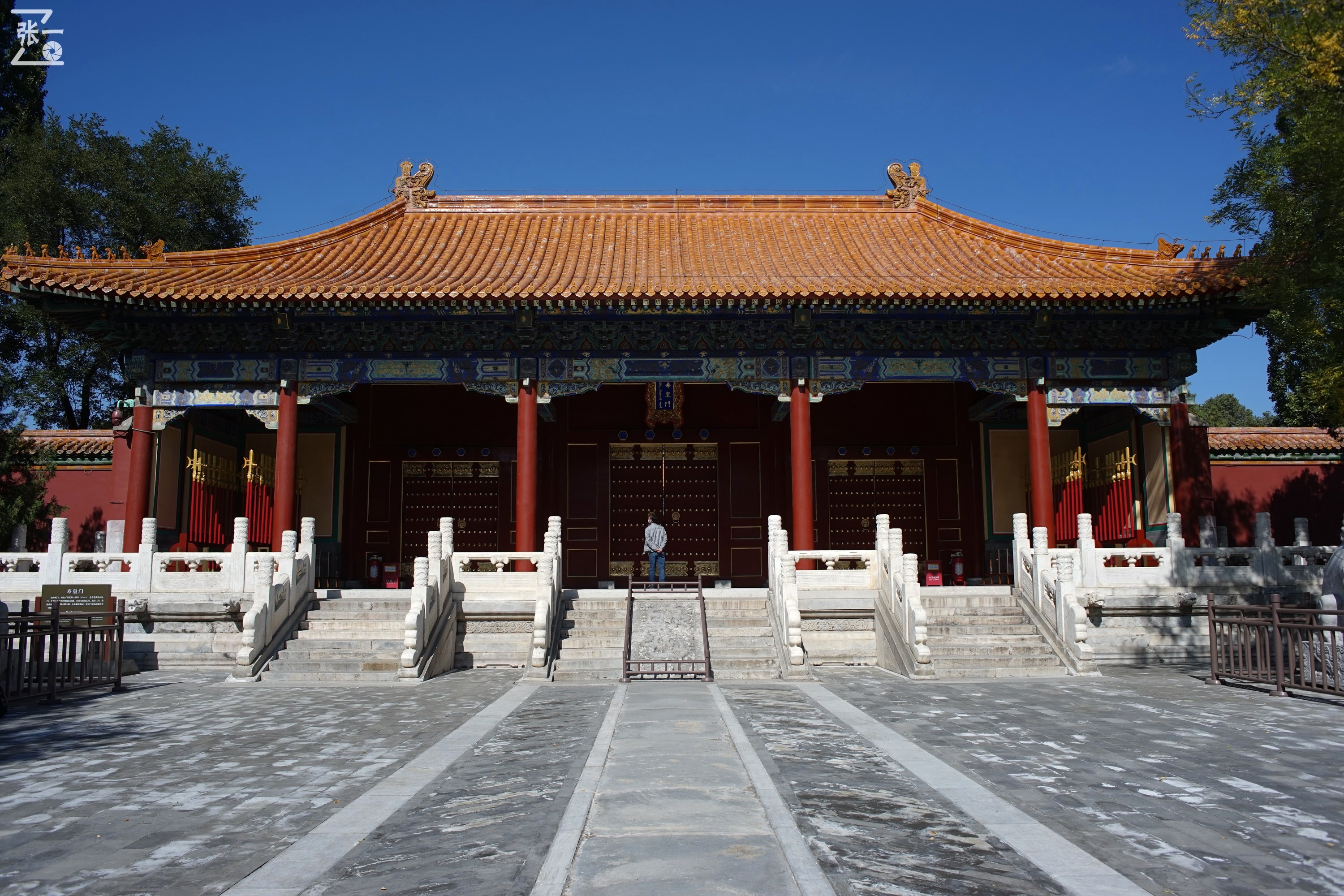 镜头测试：蔡司红T28/2.8+索尼微单A7实拍北京景山公园