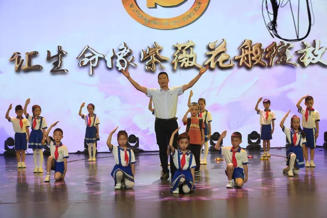 西昌市恰同学少年视频,西昌2019恰同学少年复赛