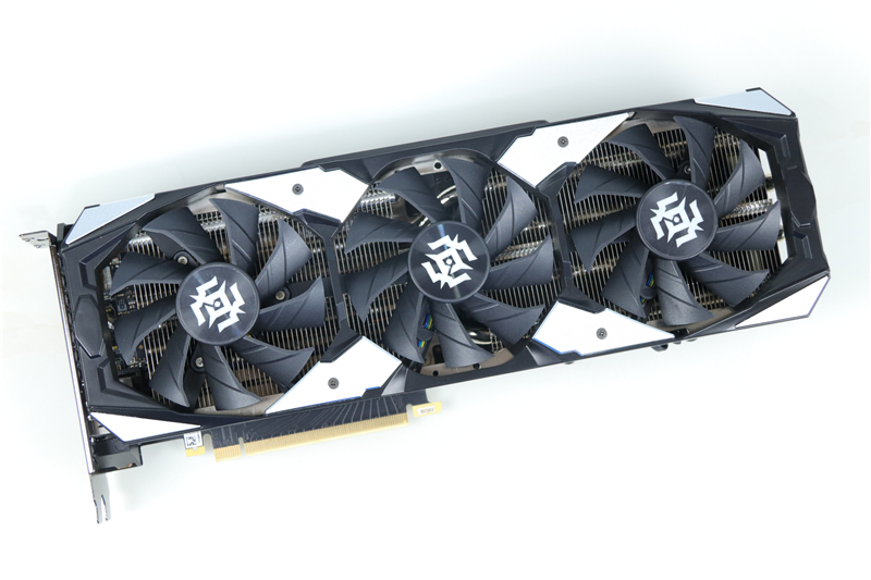 光追版《我的世界》初体验，索泰RTX2070s默频很能打