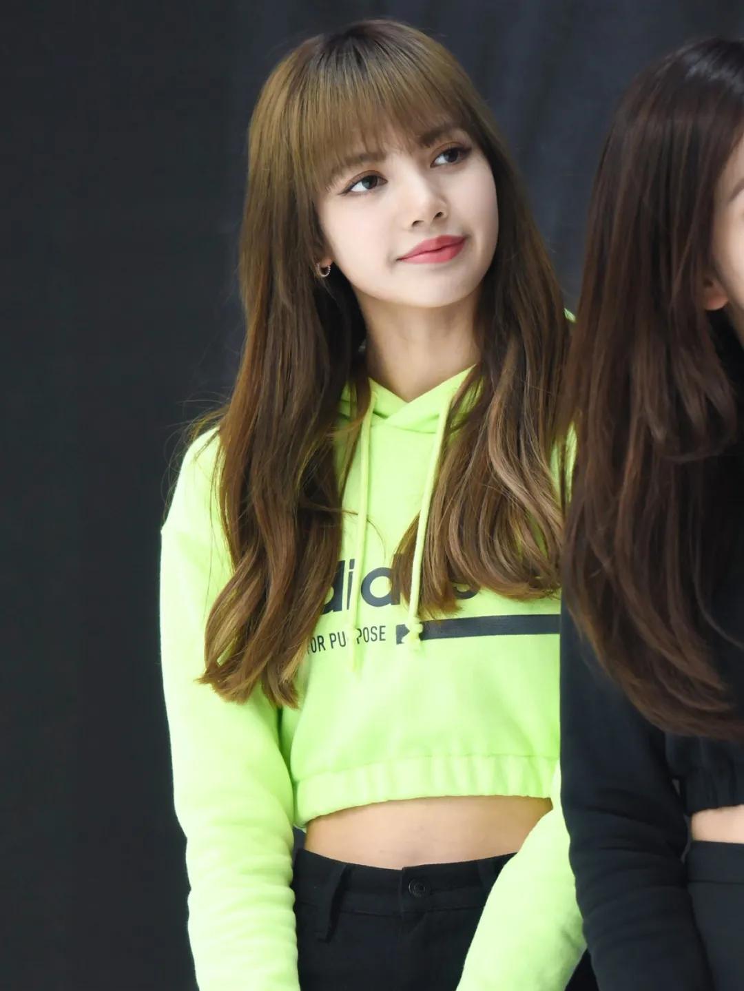 入秋必备的卫衣,入秋必备10款卫衣