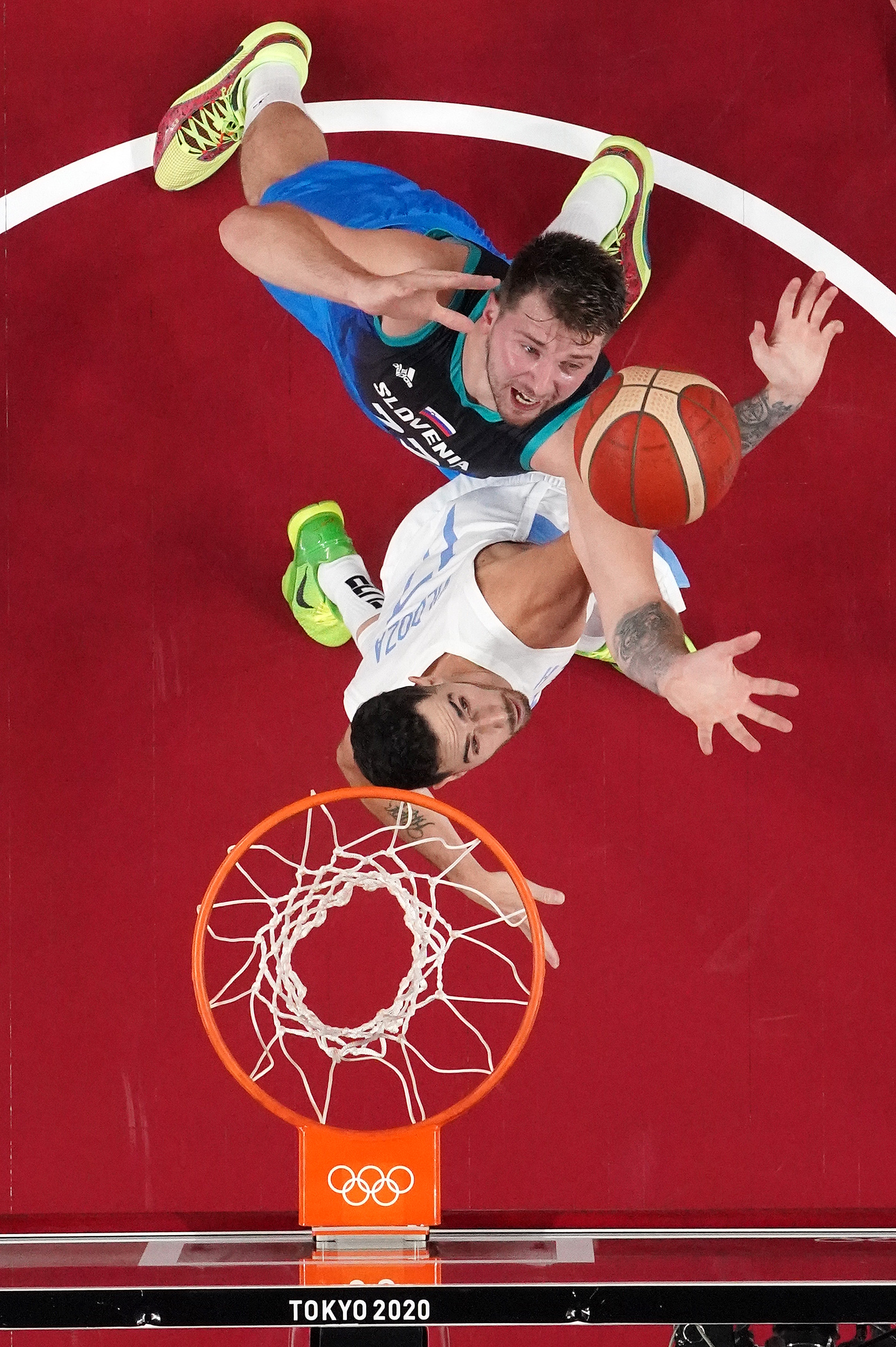 东契奇照片2024,东契奇世界杯照片