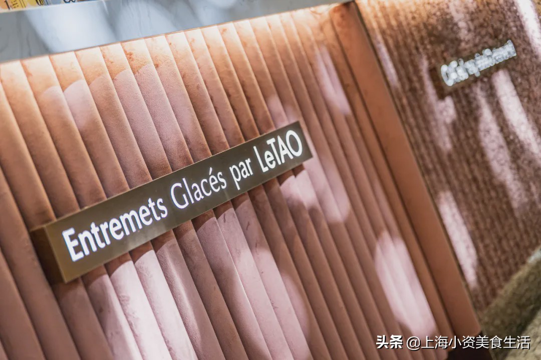 夏天的微醺感觉从一杯美酒开始,关于夏天的一切美好都藏在风景里