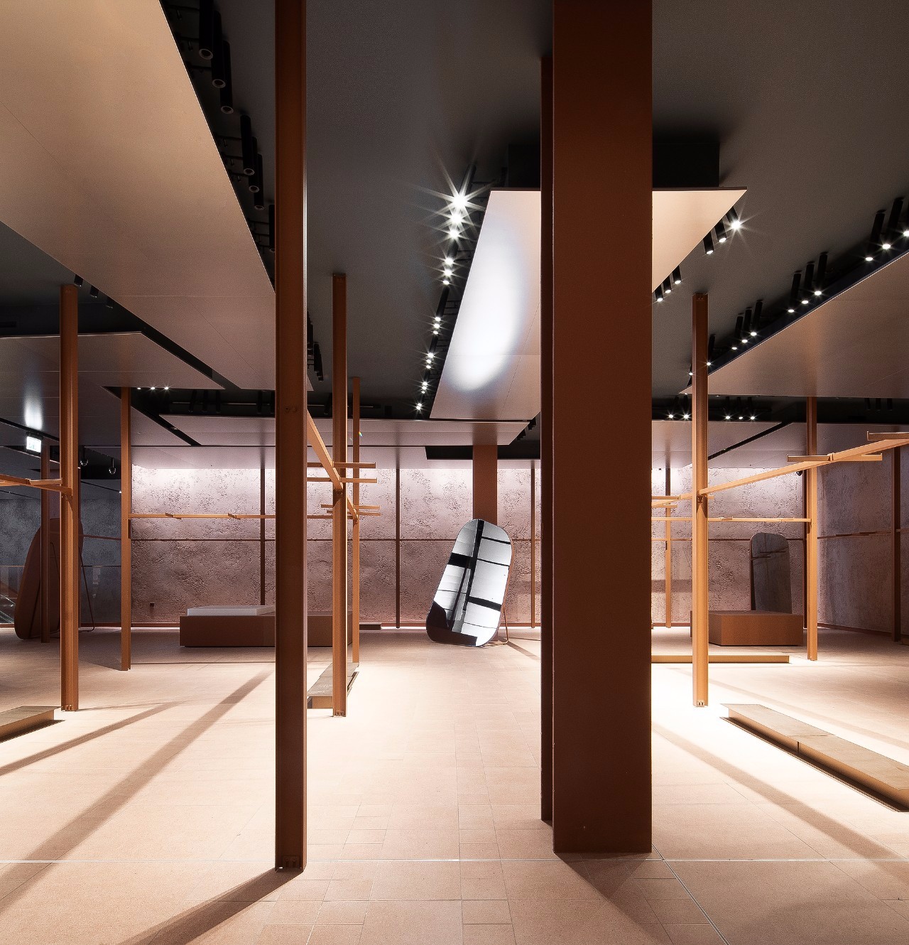 新作|东仓：UR伦敦旗舰店--稀声