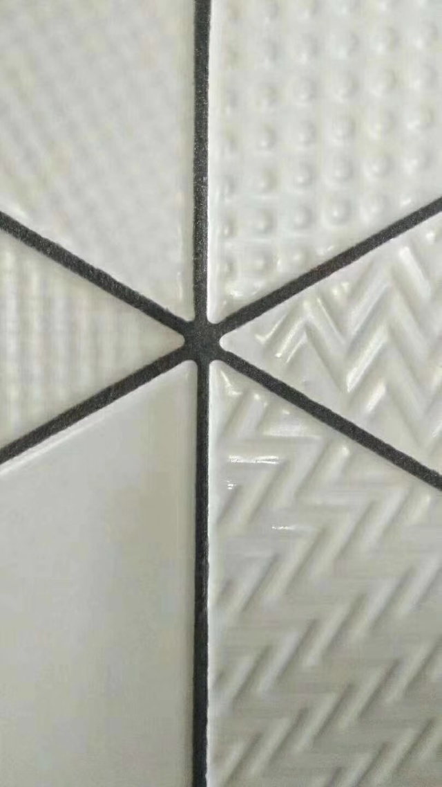 先做卫生间美缝还是先装卫浴,卫生间是先美缝还是先安装卫浴