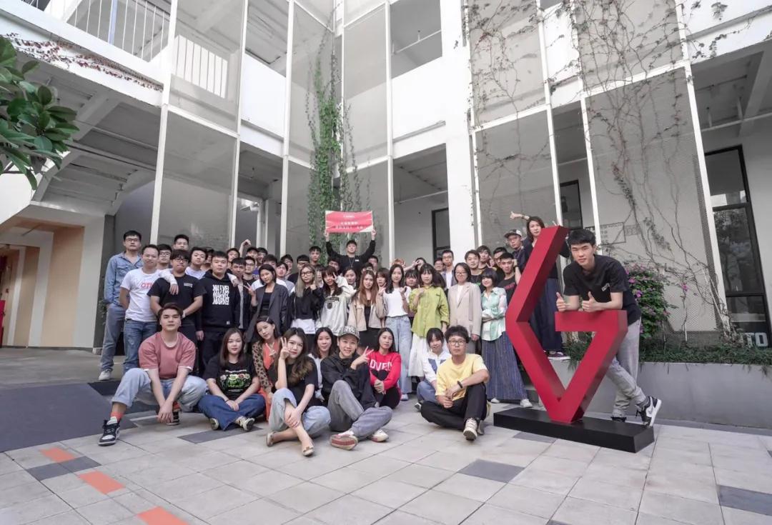 球鞋海外代购是真的吗,一双300的鞋子利润有多少