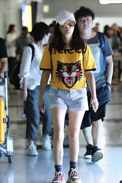 凤凰传奇玲花颜值巅峰变化,凤凰传奇玲花是不是胖了