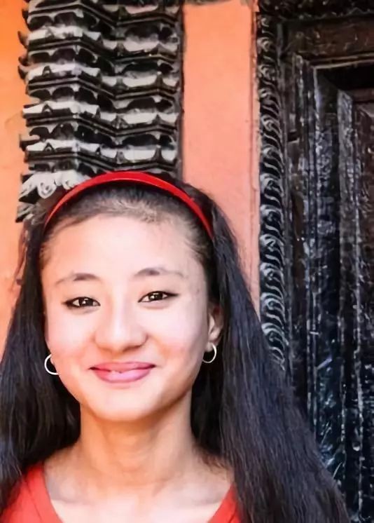 尼泊尔活女神的童年,尼泊尔活女神小时候