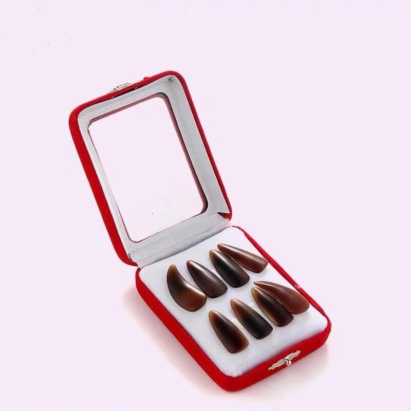 弹古筝触碰琴弦有杂音怎么解决,弹古筝有指甲的杂音是怎么回事