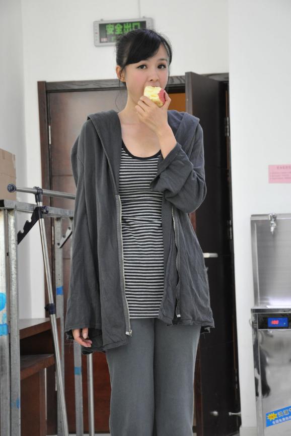 杨澜徒弟、央视主持,却引胡歌酒后失言,还跟柴静老公传过绯闻?