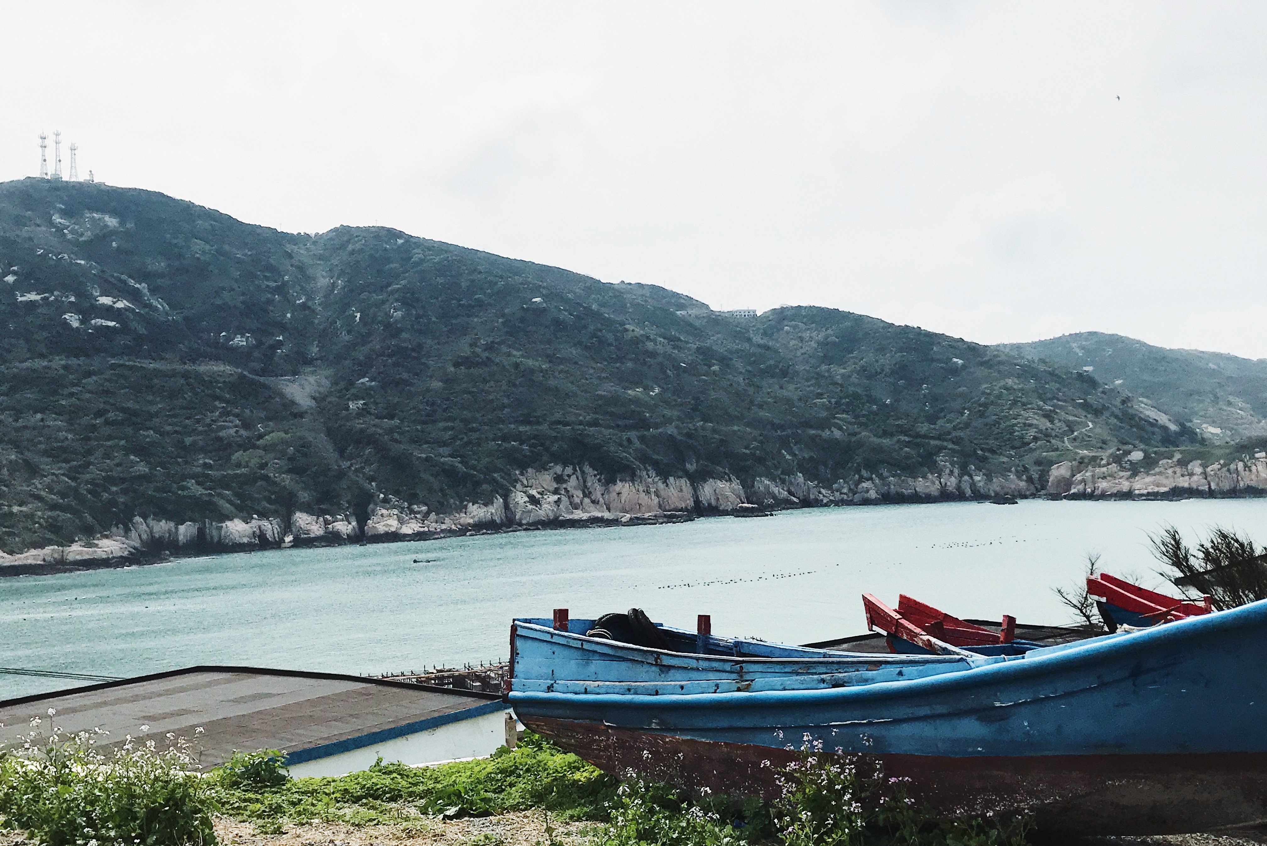 圣托里尼海岛旅游攻略,圣托里尼的绝美海岛