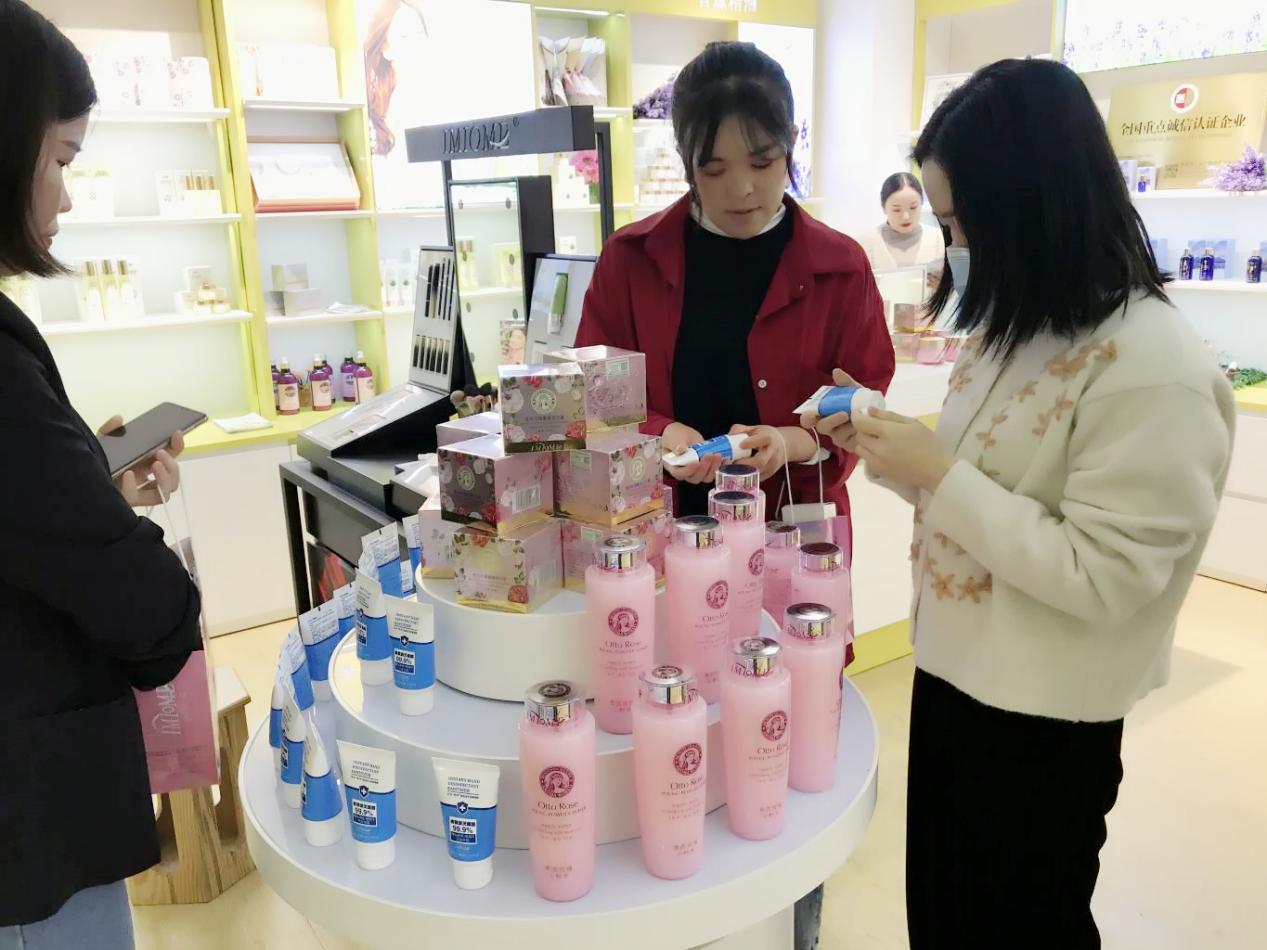 服务至上试营业,服务至上店铺