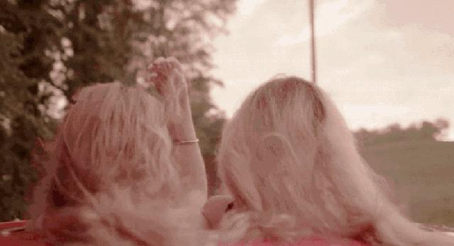 宅家30天才明白：成年人最稀缺的安全感，不是钱给的