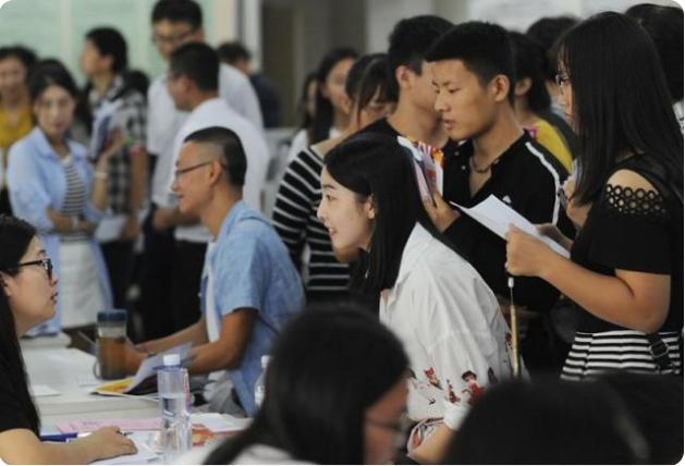张雪峰谈四级计算机证书作用,张雪峰评价计算机二级证