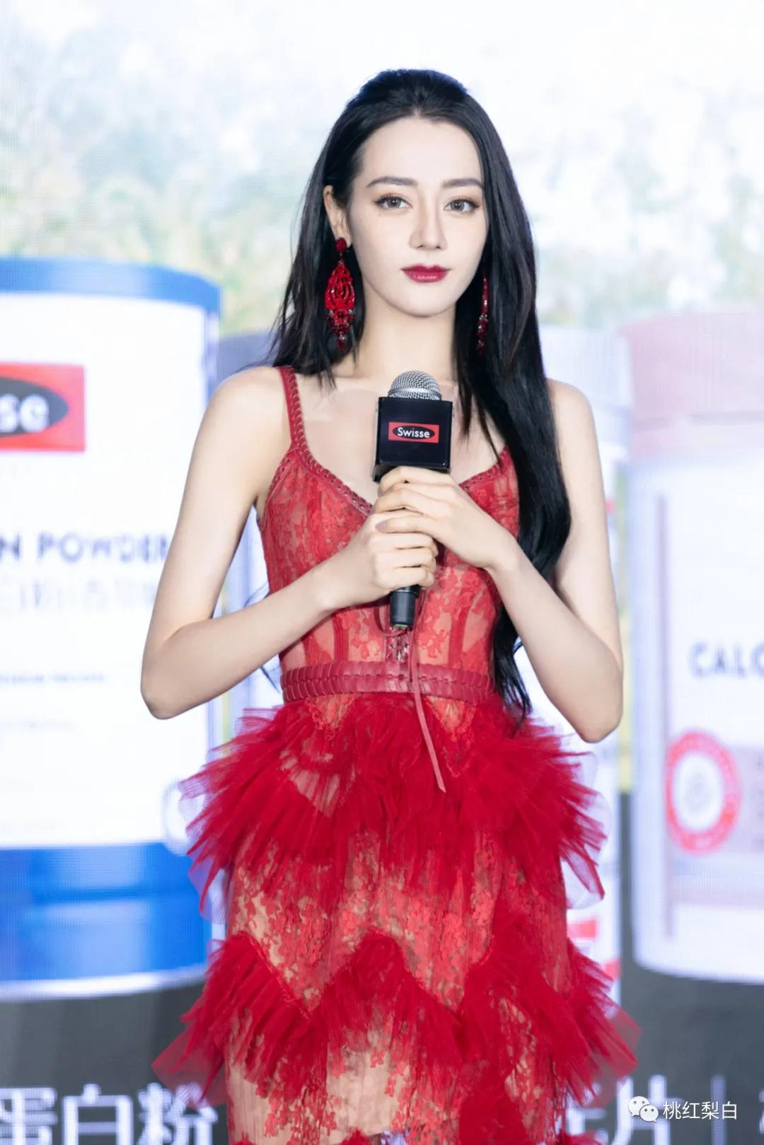 郭碧婷香奈儿包包,明星郭碧婷