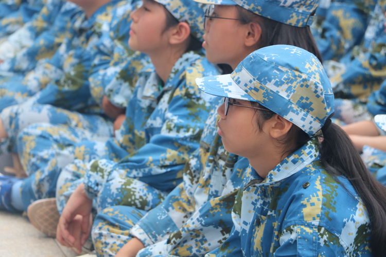 青春在磨砺中成长新高一军训,青春飞扬军训