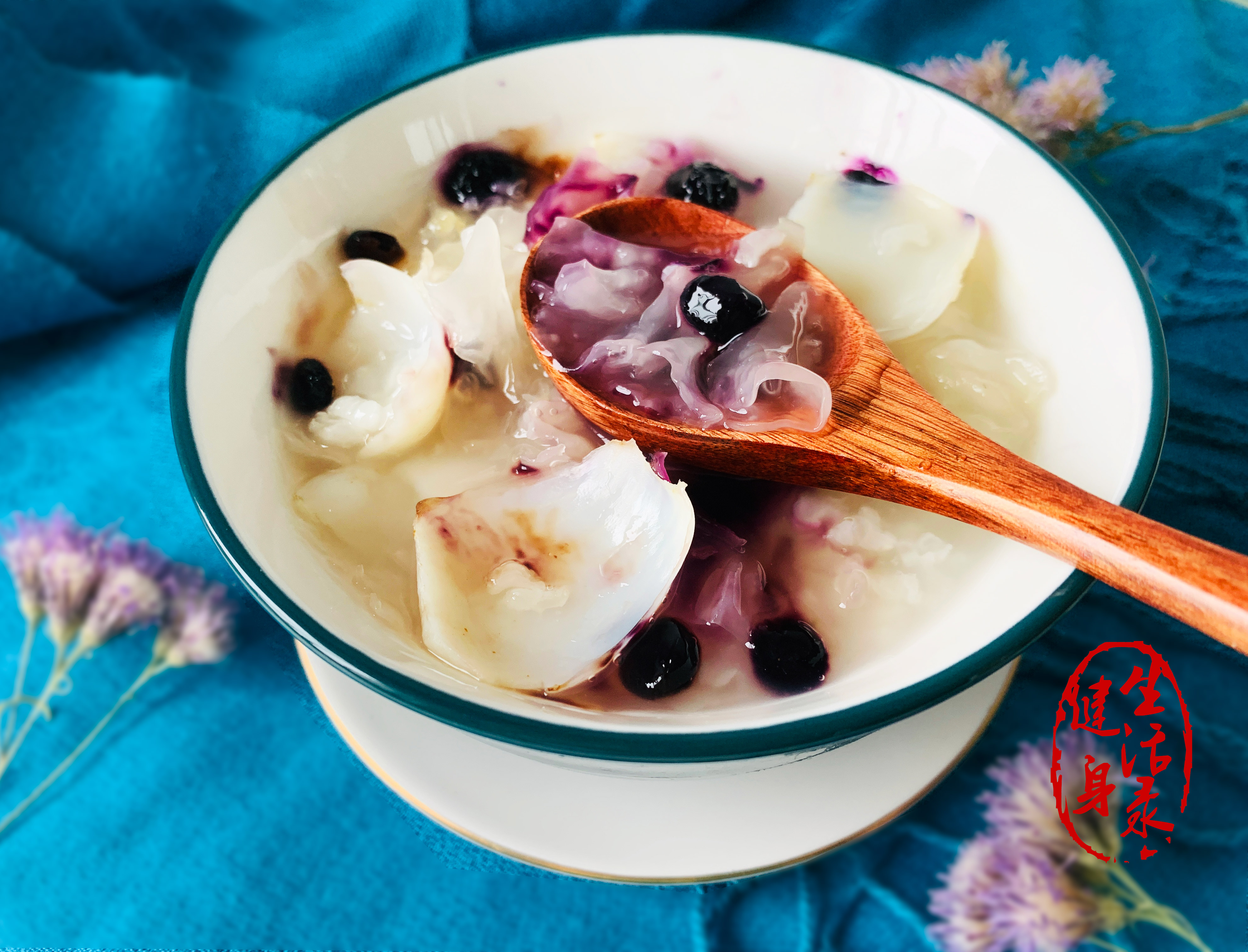 银耳百合山药煮水喝好处,百合莲子加银耳怎么熬好喝