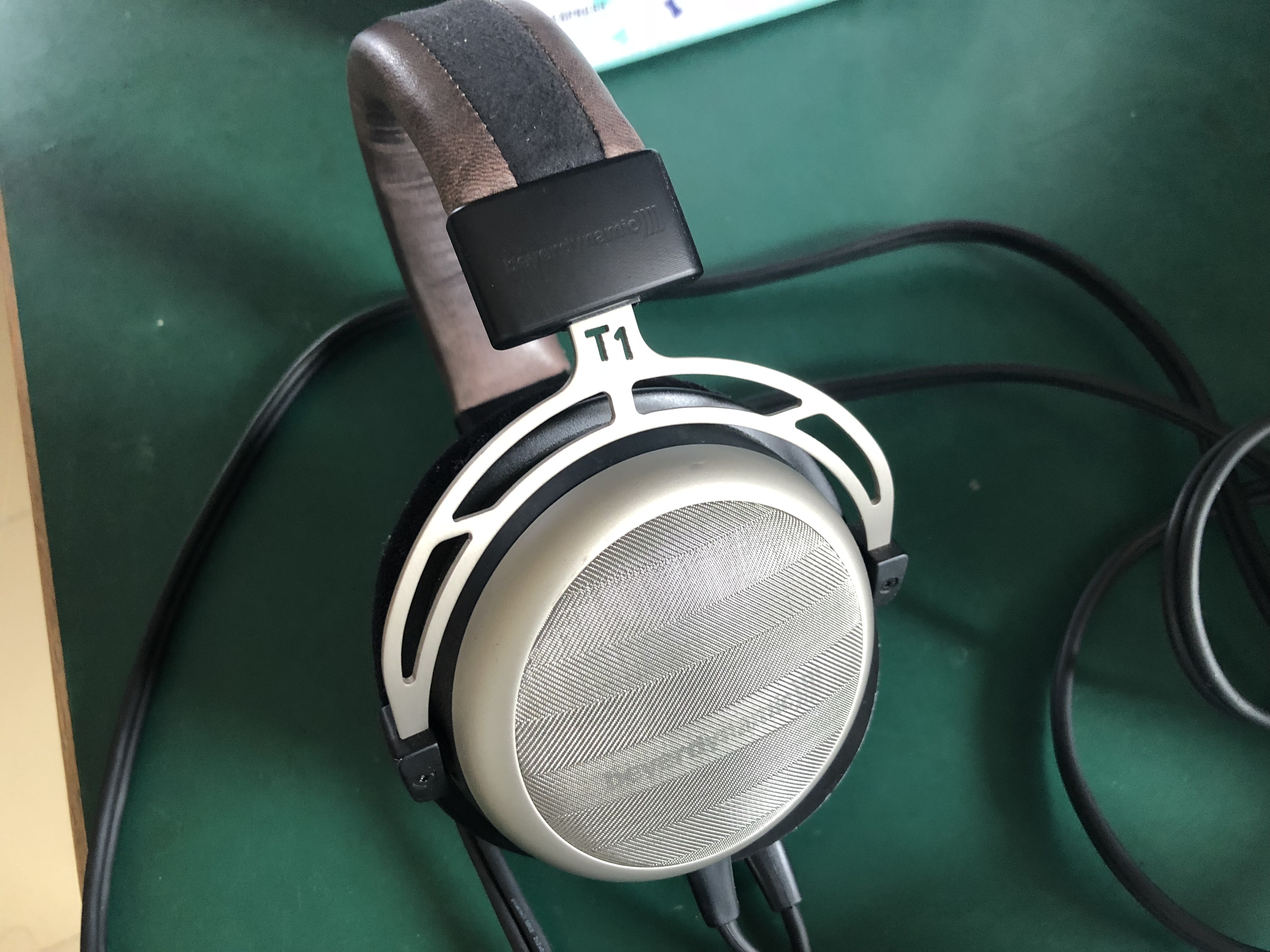 拜亚动力t1三代耳机评测,拜亚动力耳塞特斯拉