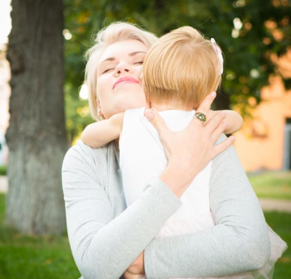 人来疯型孩子怎么引导,孩子人来疯的行为怎么纠正