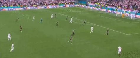 基耶萨滑跪欧洲杯,小基耶萨欧洲杯集锦