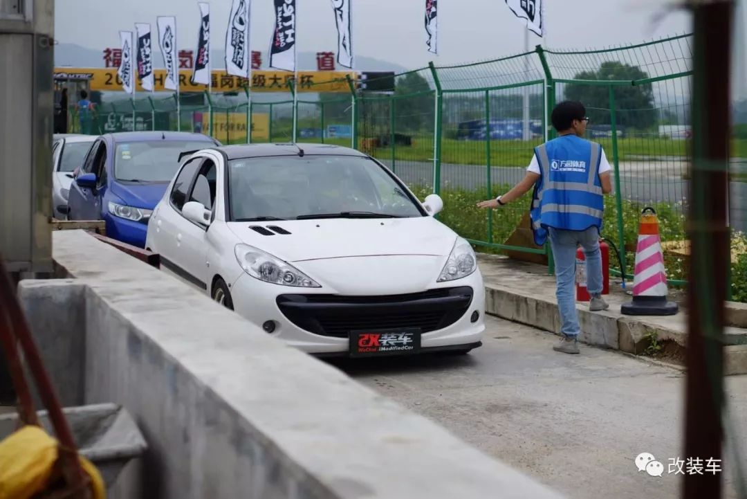 标致207最佳改装,最牛的标致207三厢改装