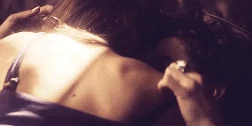 你的心灵树洞别让情绪左右你,做你的心灵树洞