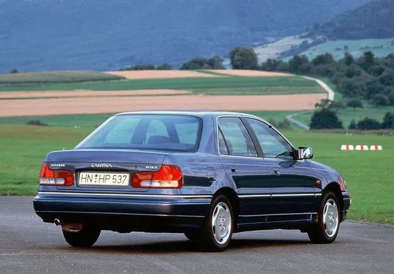 新款伊兰特没有老款的好看,老款捷达和老款伊兰特哪个油耗低